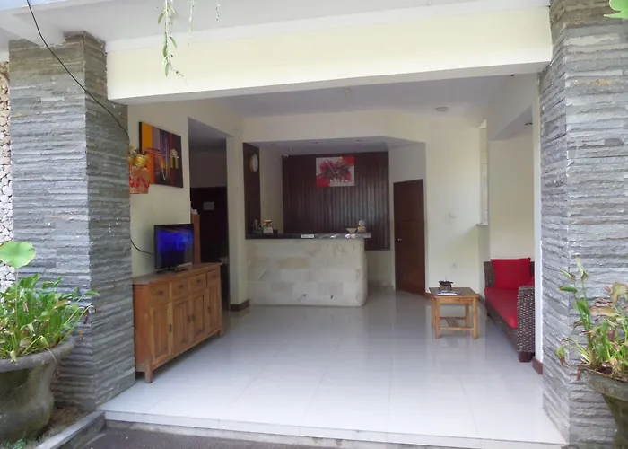 Hotel Padma Kumala 4*
